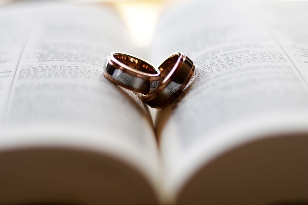 ring, wedding, love-2407552.jpg